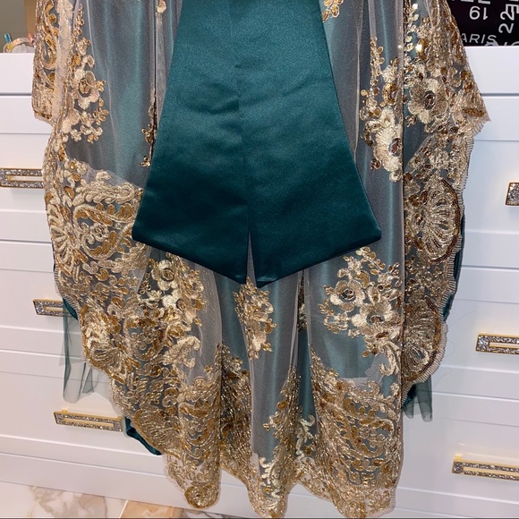 Custom dress - Picture 8 of 13